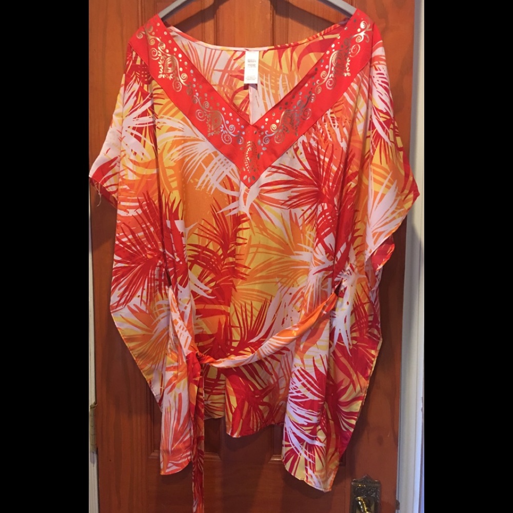 New and never worn: Swim coverup shirt with belt